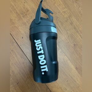 Nike Fuel Chug Black 40 oz Jug Just DO it